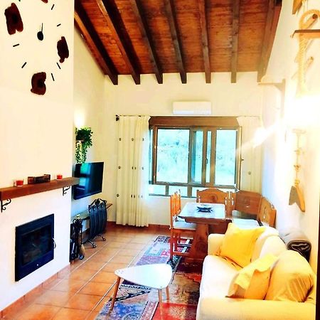 La Casita De La Montana Apartment Alba de los Cardaños Екстериор снимка